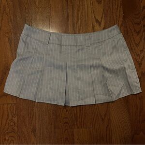 SHEIN Light Gray Pinstripe Women's Skort